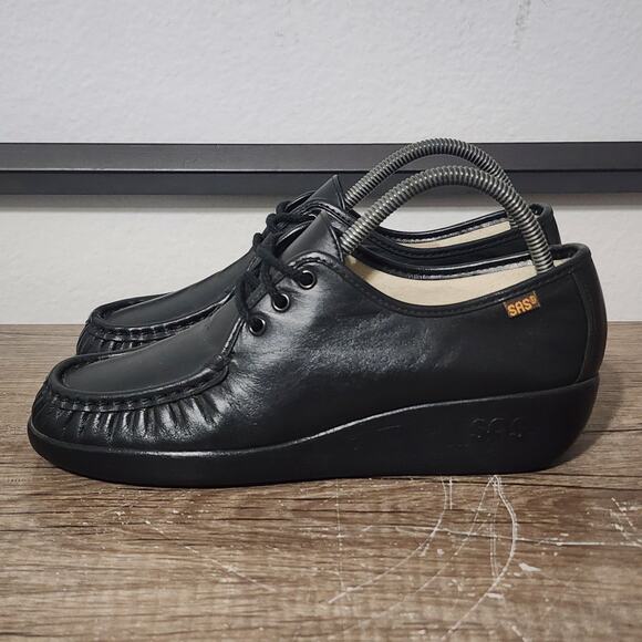 SAS Siesta Women's Leather Moc Toe Shoes Size 9 Medium Width Black - Picture 1 of 9